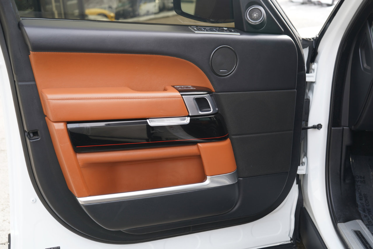 Used 2017 Land Rover Range Rover SV Autobiography Dynamic image 15