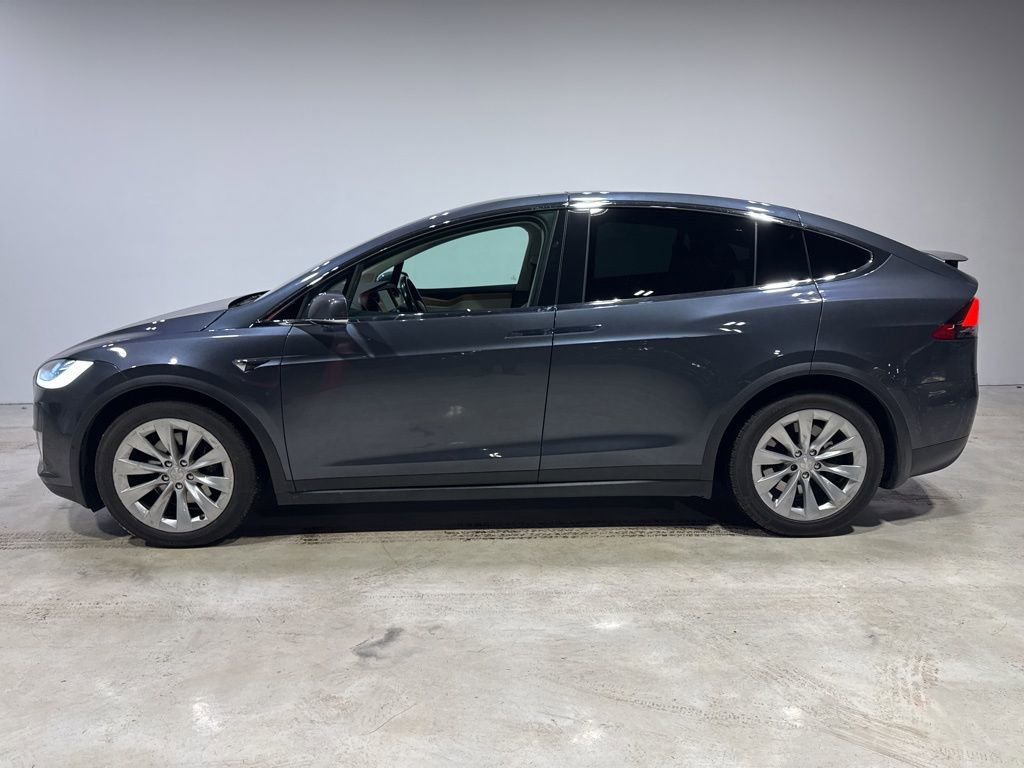 Used 2019 Tesla Model X Long Range image 4