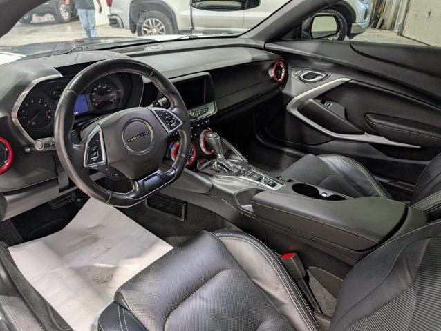 Used 2021 Chevrolet Camaro LT RWD image 13