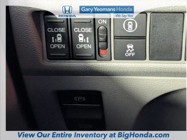 Used 2024 Honda Odyssey EX image 25