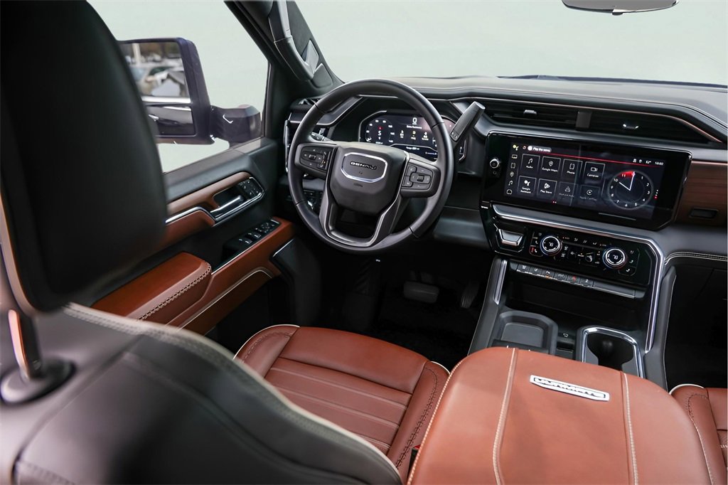 Used 2024 GMC Sierra 3500 Denali Ultimate image 23