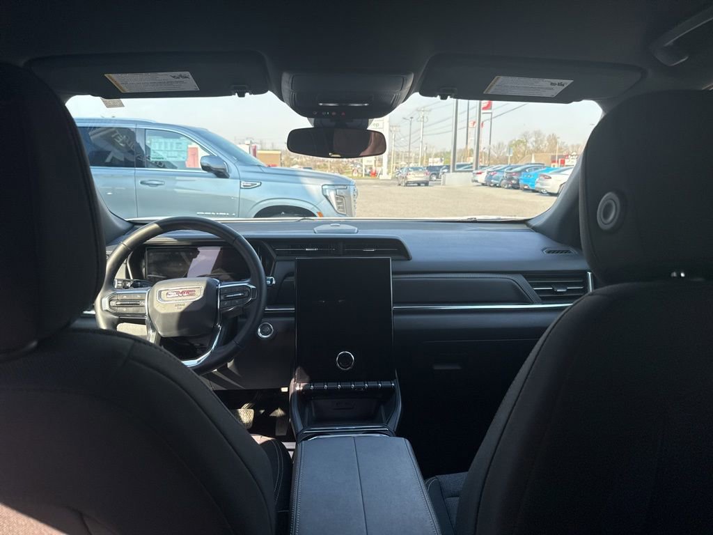 Used 2026 GMC Terrain Elevation image 8