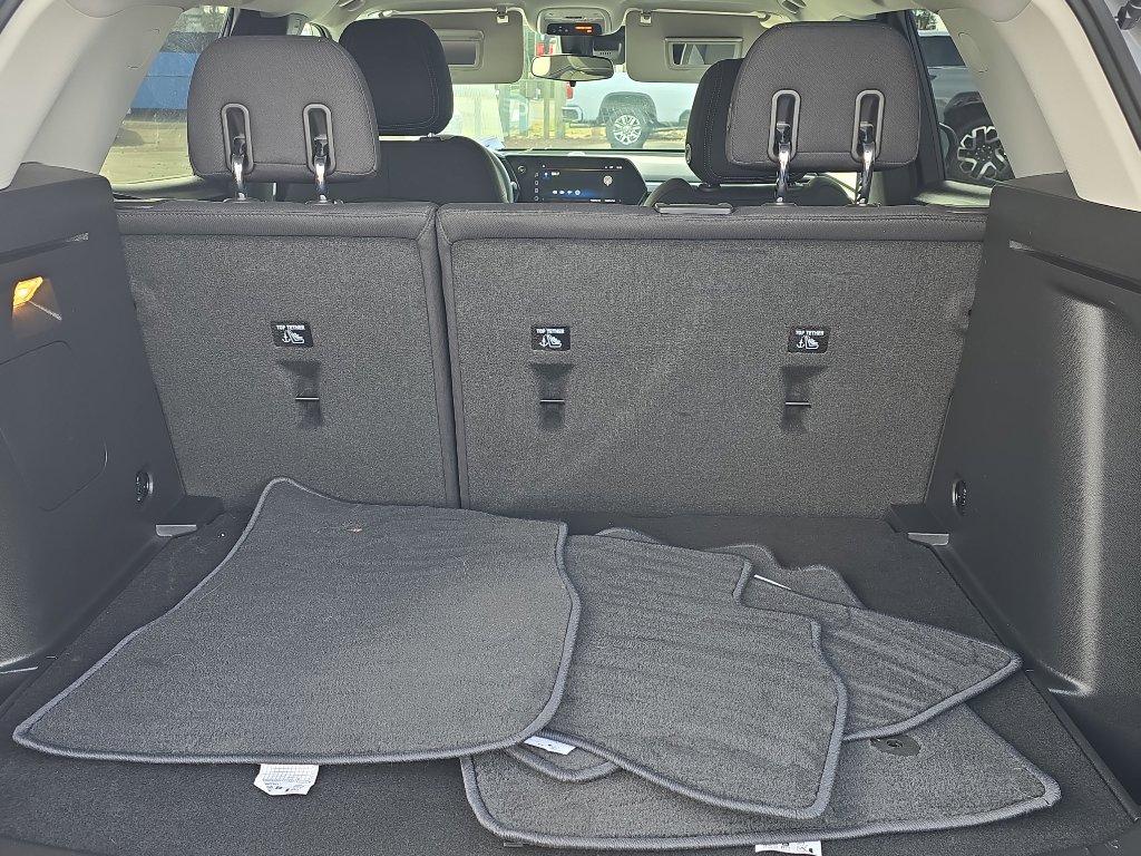 Certified 2025 Chevrolet TrailBlazer LT w/ Driver Confidence Package image 9