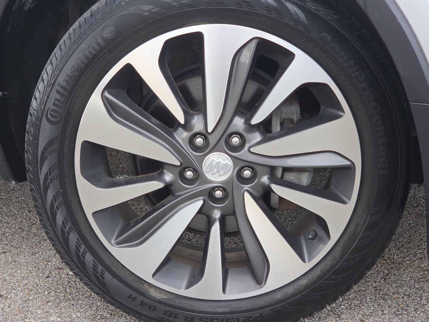 Used 2017 Buick Encore Essence FWD image 9