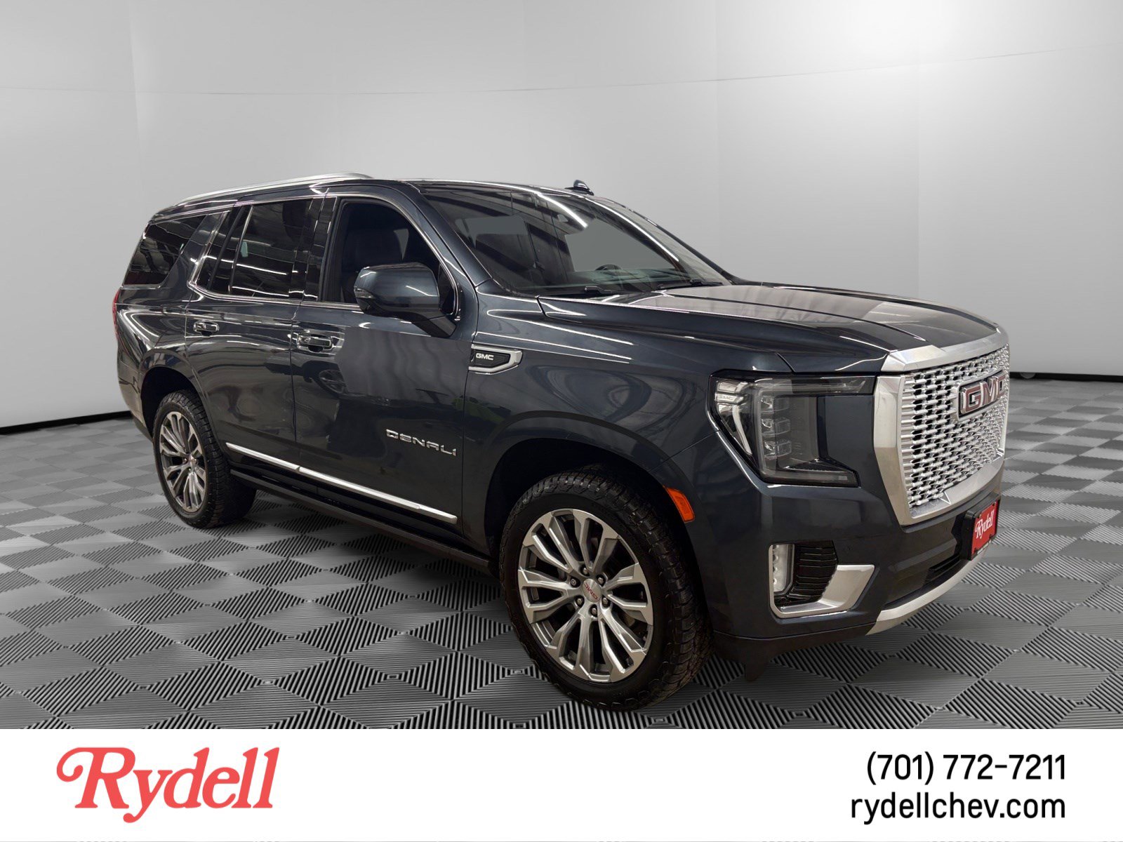 Used 2021 GMC Yukon Denali w/ Denali Premium Package image 7