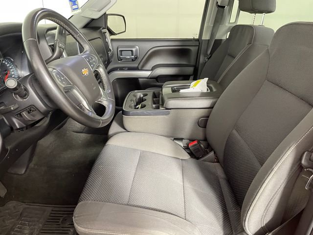 Used 2018 Chevrolet Silverado 1500 LT w/ LT Eassist Package AWD/4WD image 2