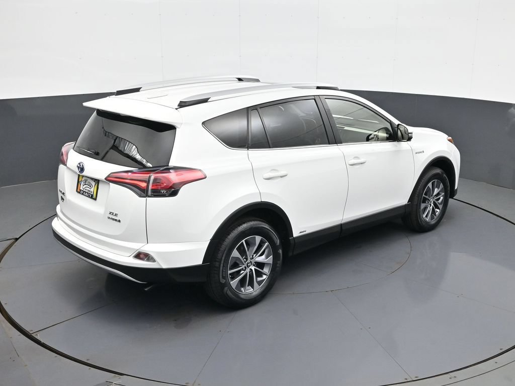 Used 2016 Toyota RAV4 XLE AWD/4WD image 17