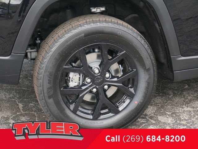 New 2026 Jeep Grand Cherokee Altitude AWD/4WD image 42