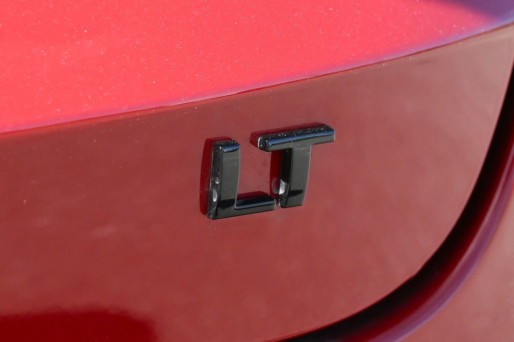 New 2026 Chevrolet Trax LT w/ LPO, Blackout Package FWD image 13