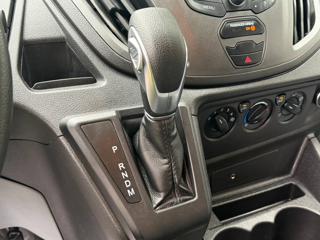Used 2019 Ford Transit 150 130 Low Roof RWD image 27