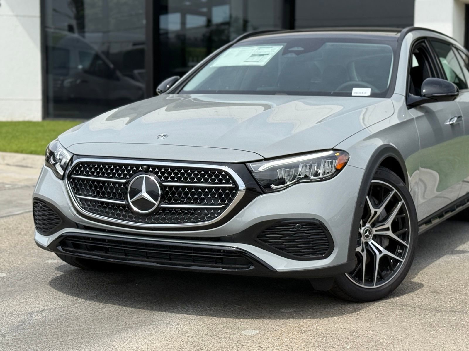 New 2026 Mercedes-Benz E 450 4MATIC All-Terrain Wagon image 3