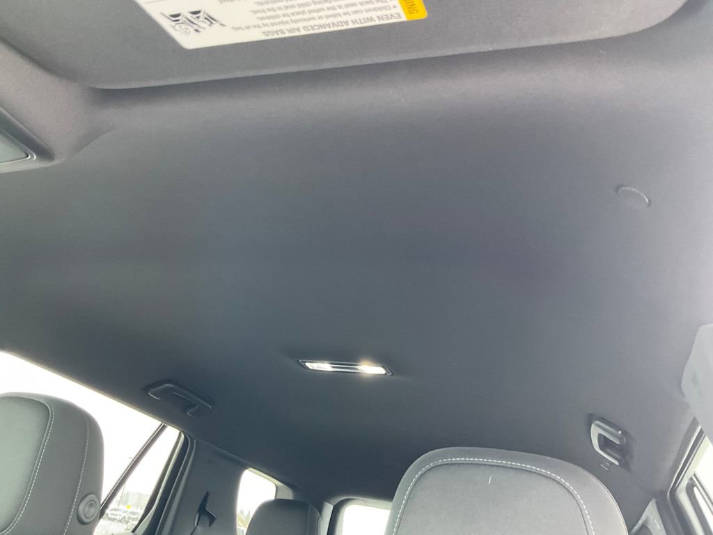 Used 2025 Chevrolet Equinox LT image 16