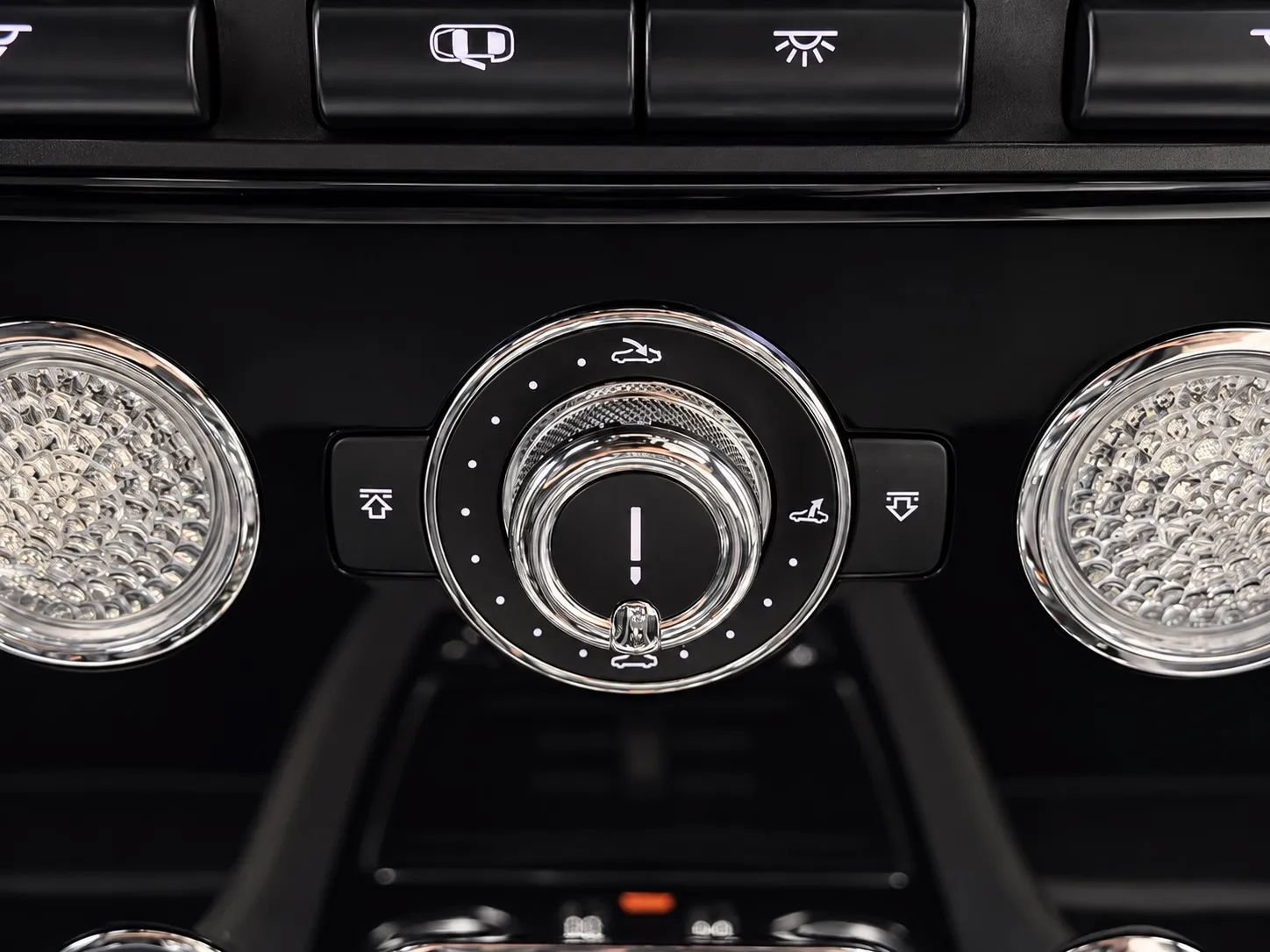 Used 2018 Bentley Flying Spur S W12 AWD/4WD image 44