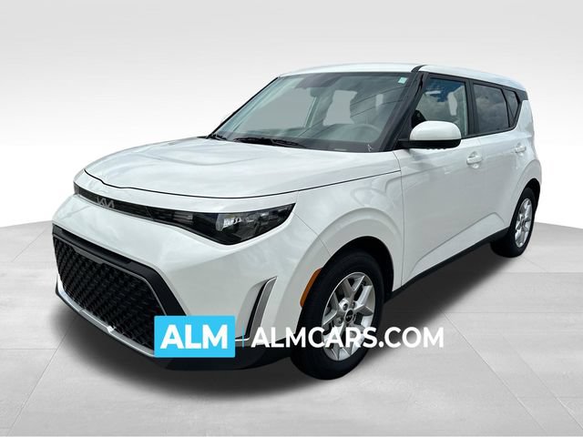 Used 2025 Kia Soul LX w/ LX Technology Package FWD image 1