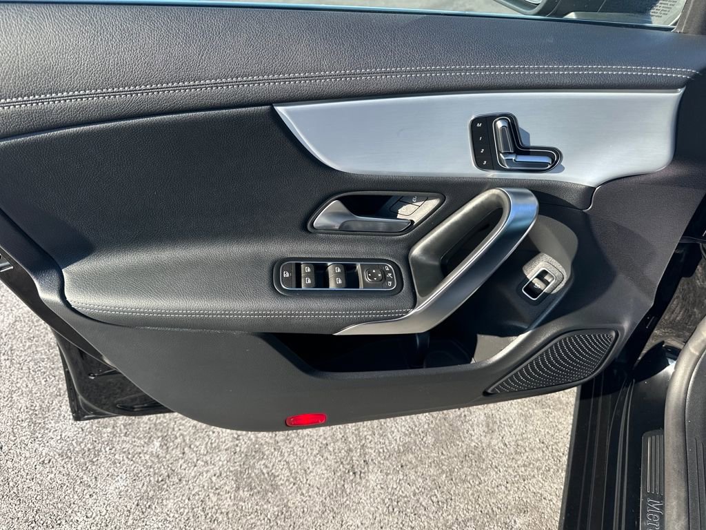 Used 2025 Mercedes-Benz CLA 250 4MATIC image 14