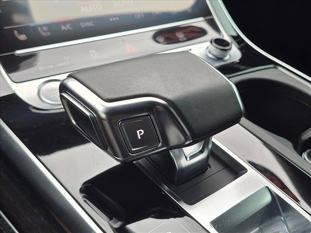 Used 2020 Audi Q8 Prestige AWD/4WD image 12