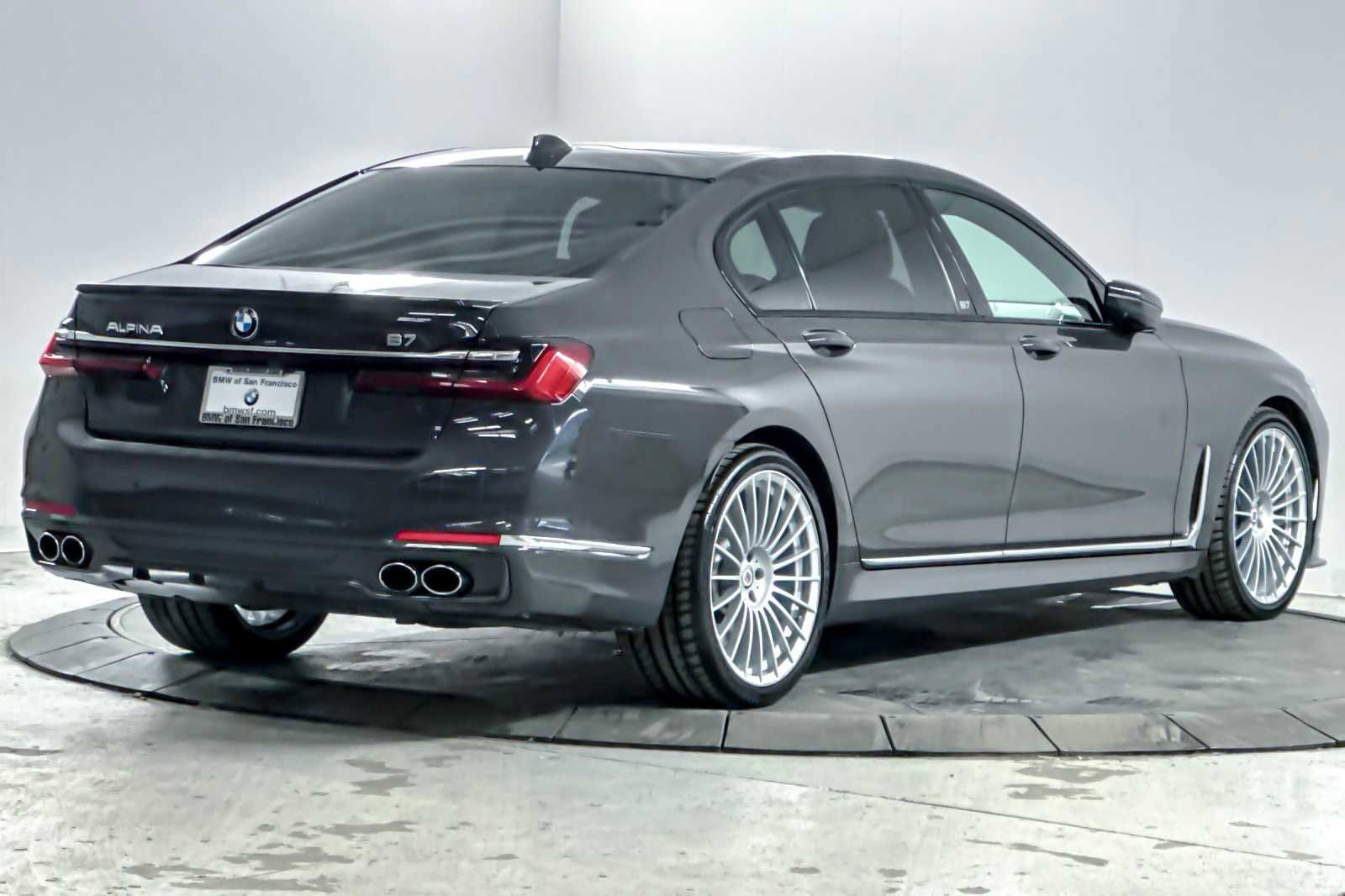 Used 2021 BMW ALPINA B7 xDrive w/ Luxury Rear Seating Package image 2