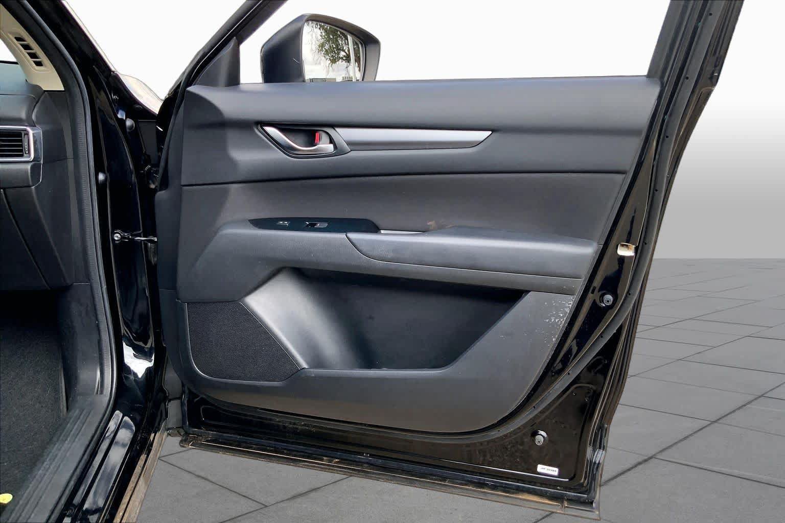 Used 2018 MAZDA CX-5 Sport FWD image 23