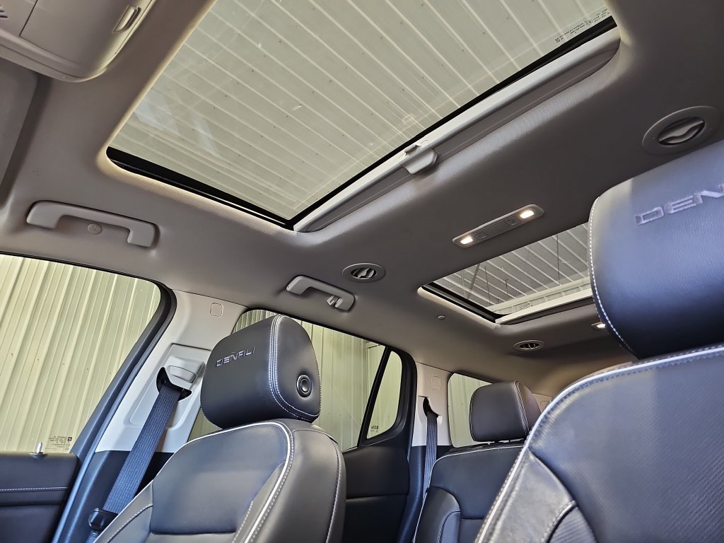 Used 2020 GMC Acadia Denali w/ LPO, Floor Liner Package AWD/4WD image 58