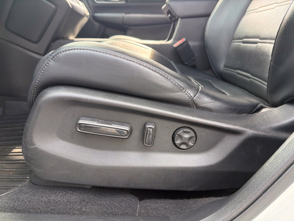 Used 2018 Honda CR-V EX-L image 16