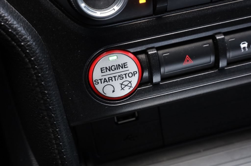 Used 2015 Ford Mustang Coupe RWD image 35