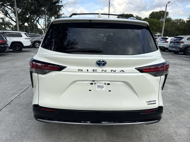 Used 2021 Toyota Sienna Limited FWD image 25