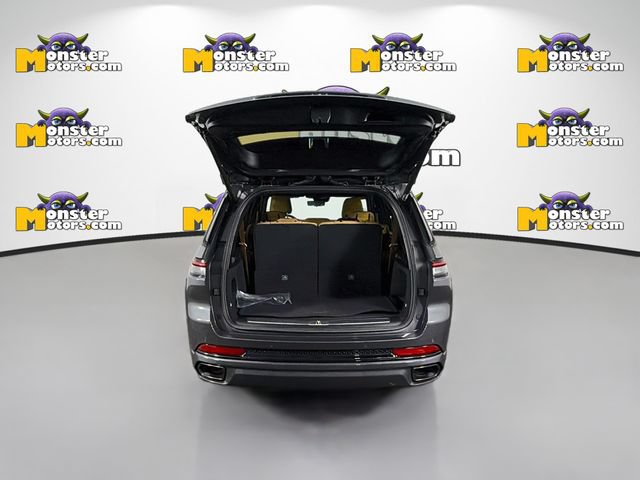 Used 2024 Jeep Grand Cherokee L Summit AWD/4WD image 27