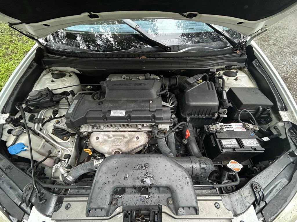 Used 2008 Hyundai Elantra GLS FWD image 12