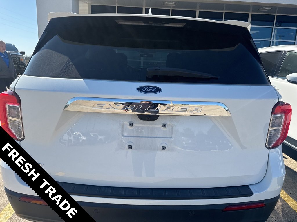Certified 2022 Ford Explorer XLT image 4