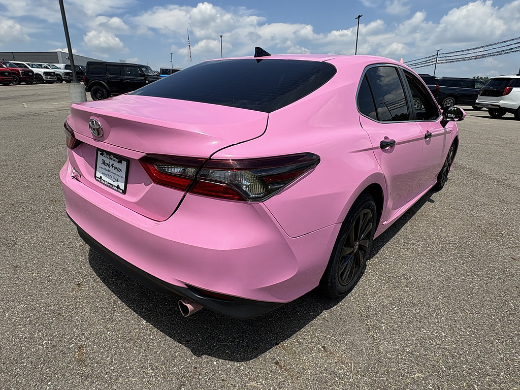 Used 2021 Toyota Camry LE FWD image 5