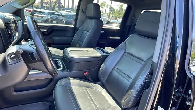 Used 2022 GMC Sierra 2500 Denali w/ Denali Black Diamond Edition AWD/4WD image 14