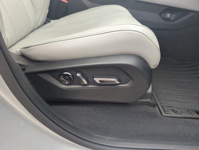 Certified 2023 Acura MDX FWD w/ Technology Package image 40