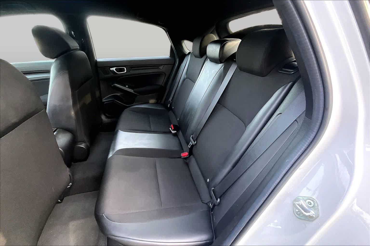 Used 2023 Honda Civic Sport image 19