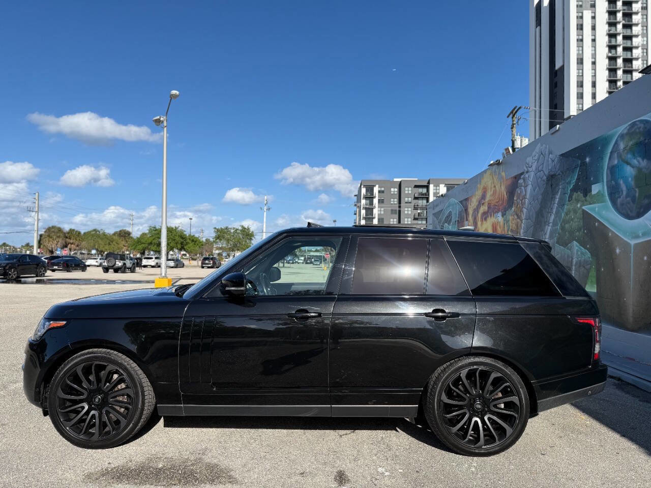 Used 2017 Land Rover Range Rover Supercharged image 8