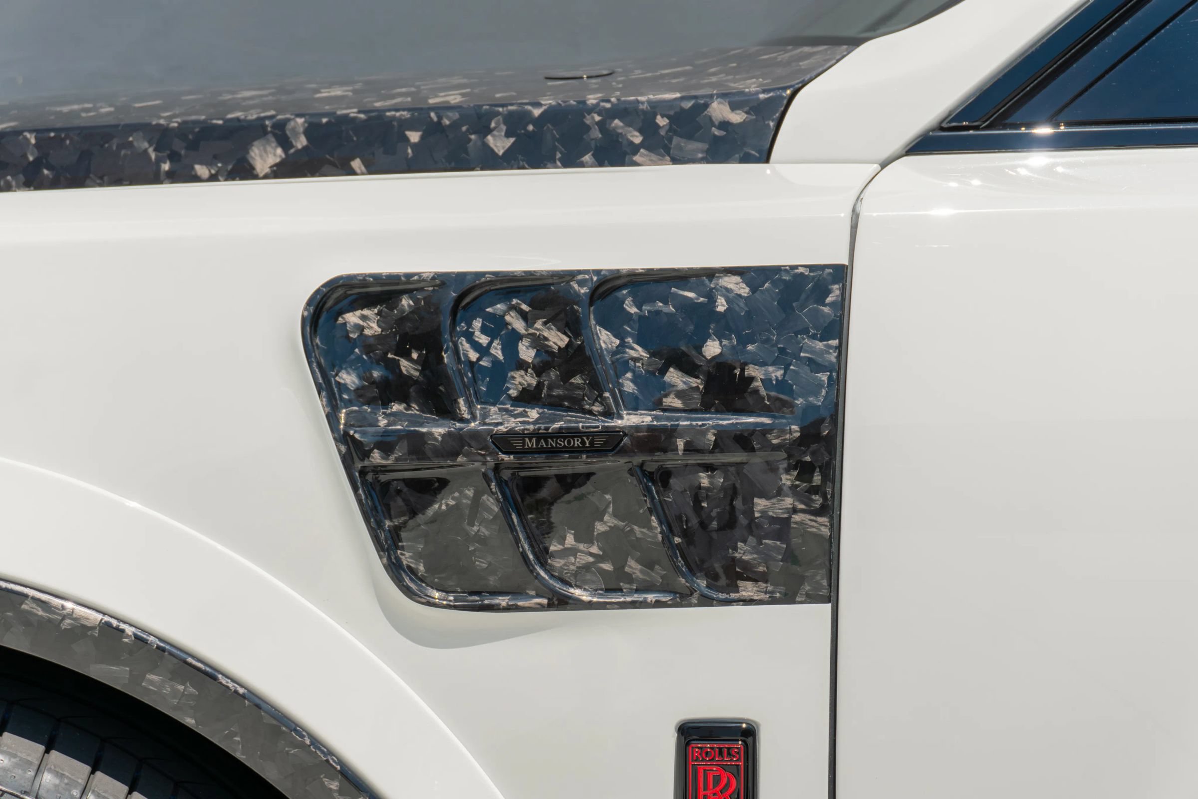 Used 2026 Rolls-Royce Cullinan AWD/4WD image 17