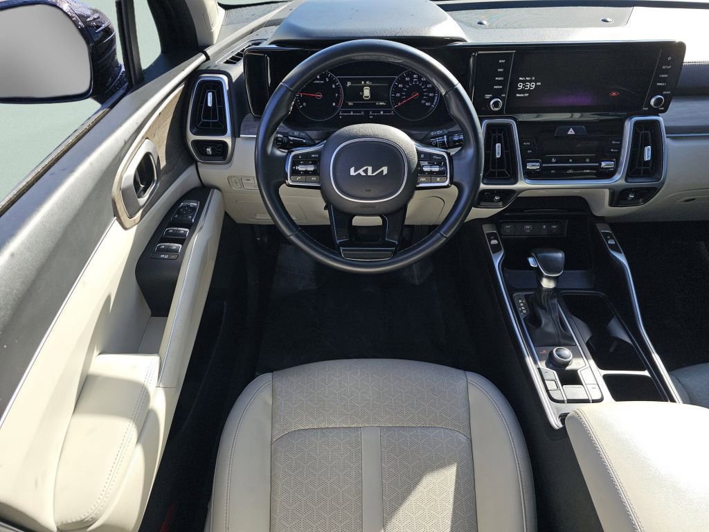 Used 2022 Kia Sorento X-Line EX image 4