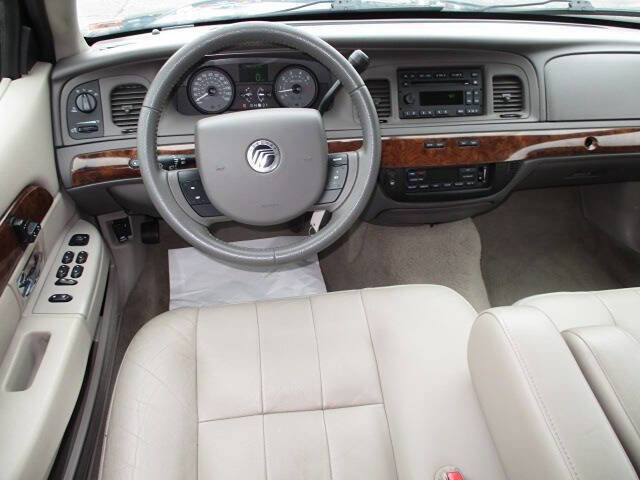 Used 2007 Mercury Grand Marquis LS image 29