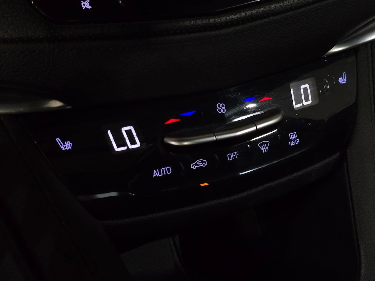 Used 2023 Cadillac XT5 Premium Luxury image 34