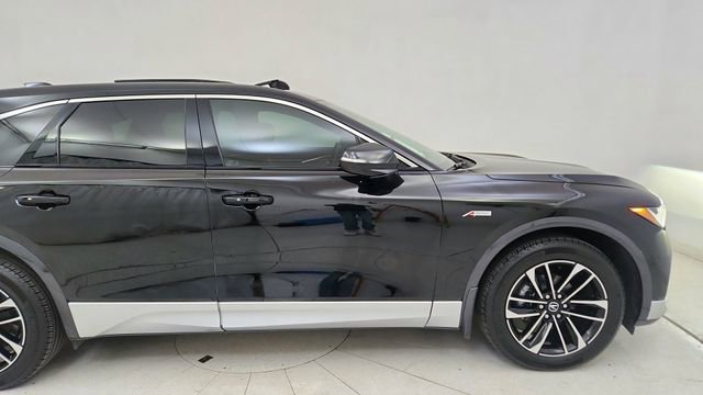 Used 2024 Acura ZDX A-Spec image 8