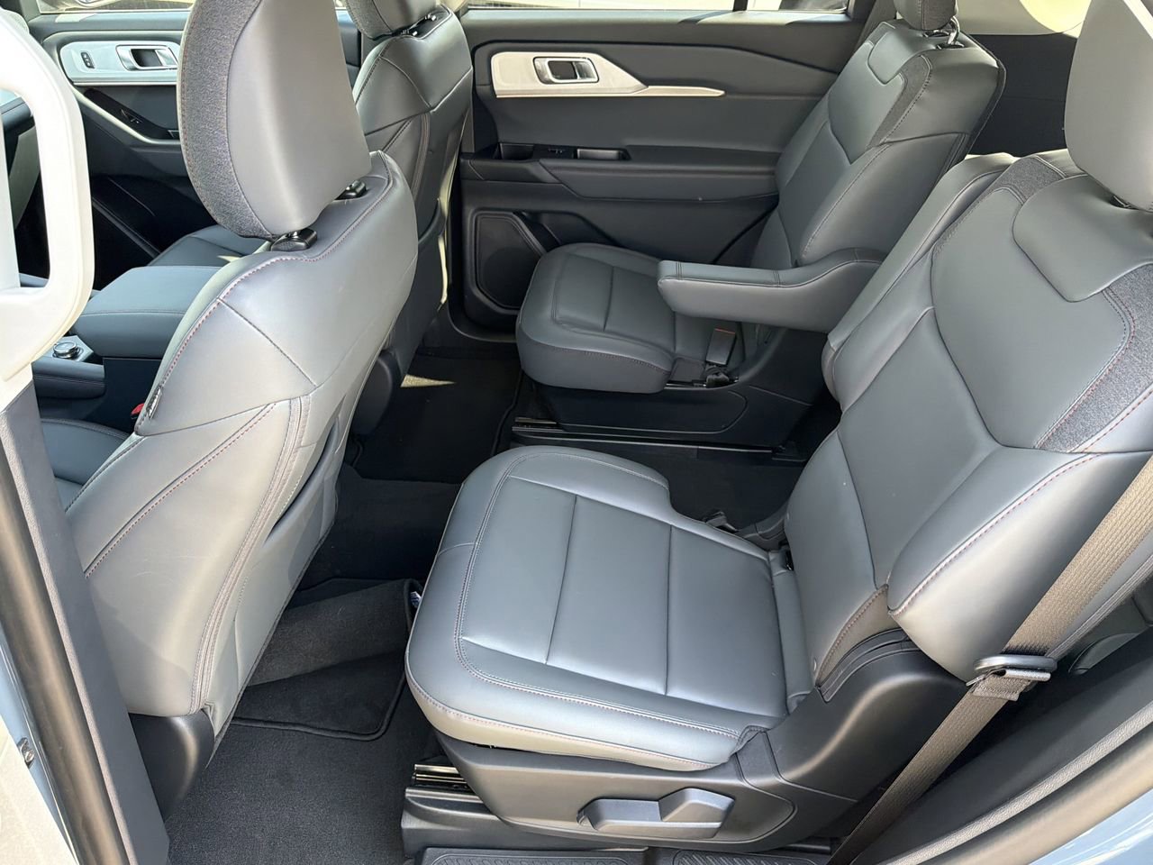 New 2026 Ford Explorer Active w/ Active Comfort Package image 23