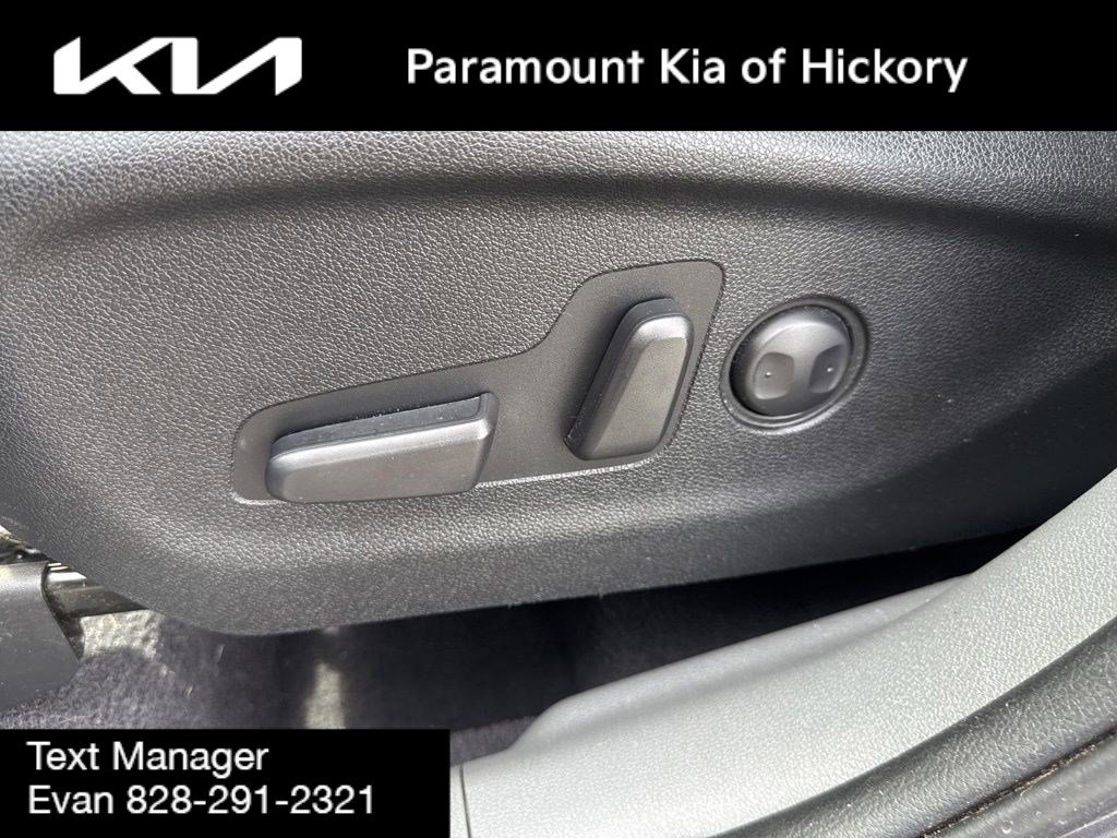 Used 2016 Kia Sorento EX w/ EX Premium Package AWD/4WD image 21
