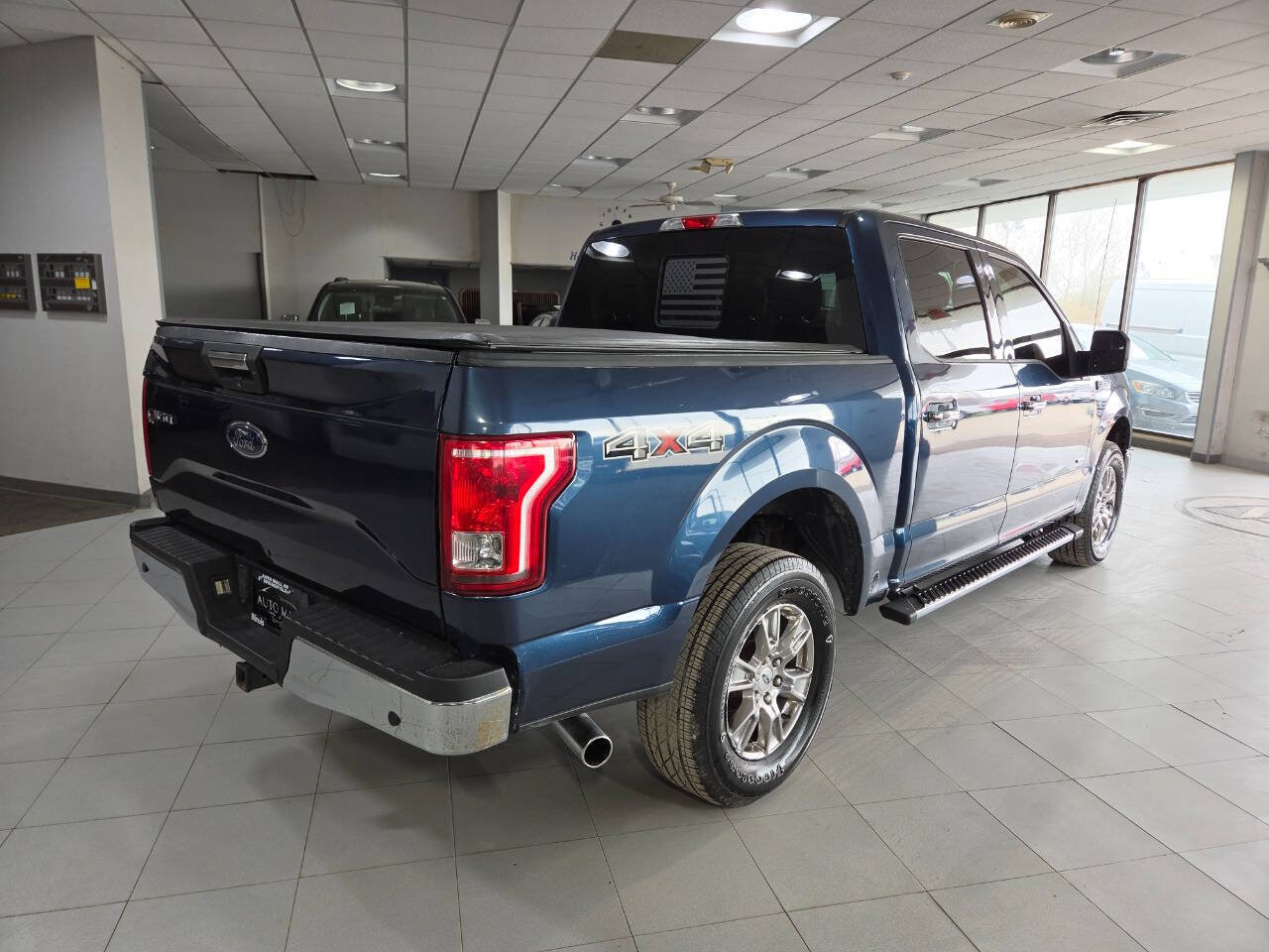 Used 2017 Ford F150 XLT w/ Equipment Group 302A Luxury AWD/4WD image 9