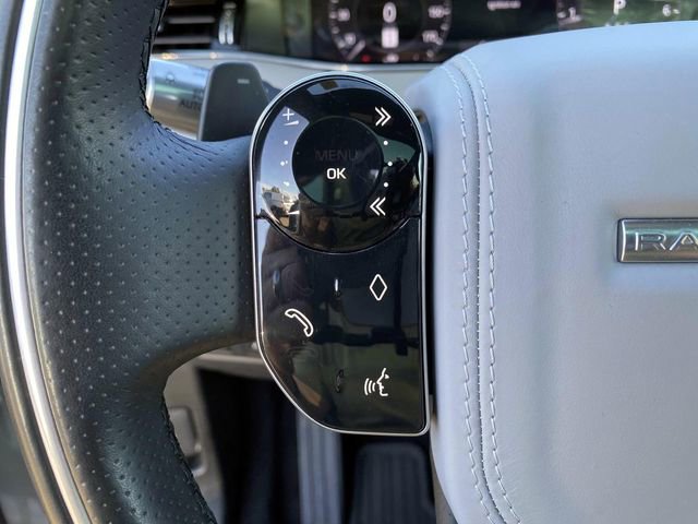 Used 2020 Land Rover Range Rover Evoque First Edition image 19