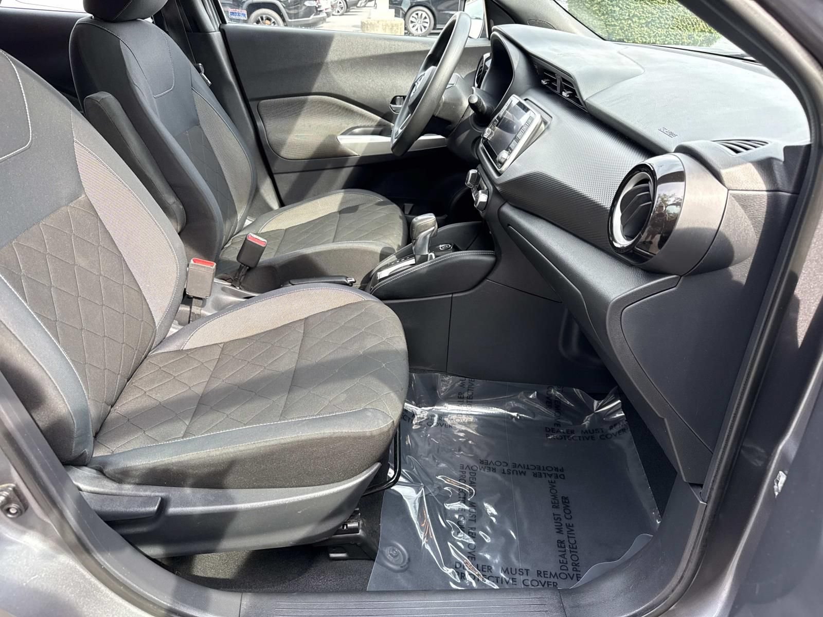 Used 2019 Nissan Kicks SV FWD image 25