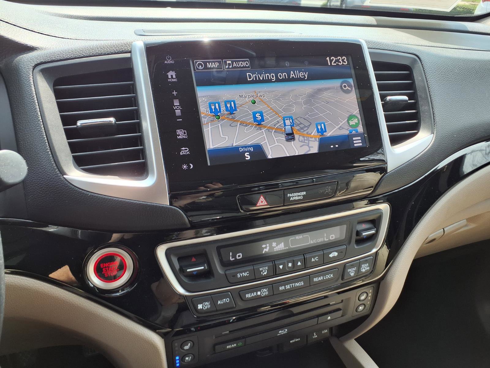 Used 2018 Honda Pilot Elite image 30