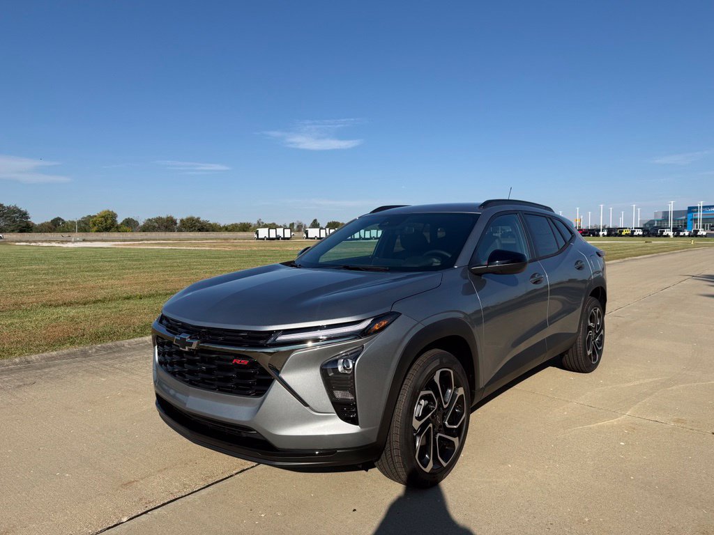 New 2026 Chevrolet Trax RS w/ Driver Confidence Package FWD image 11