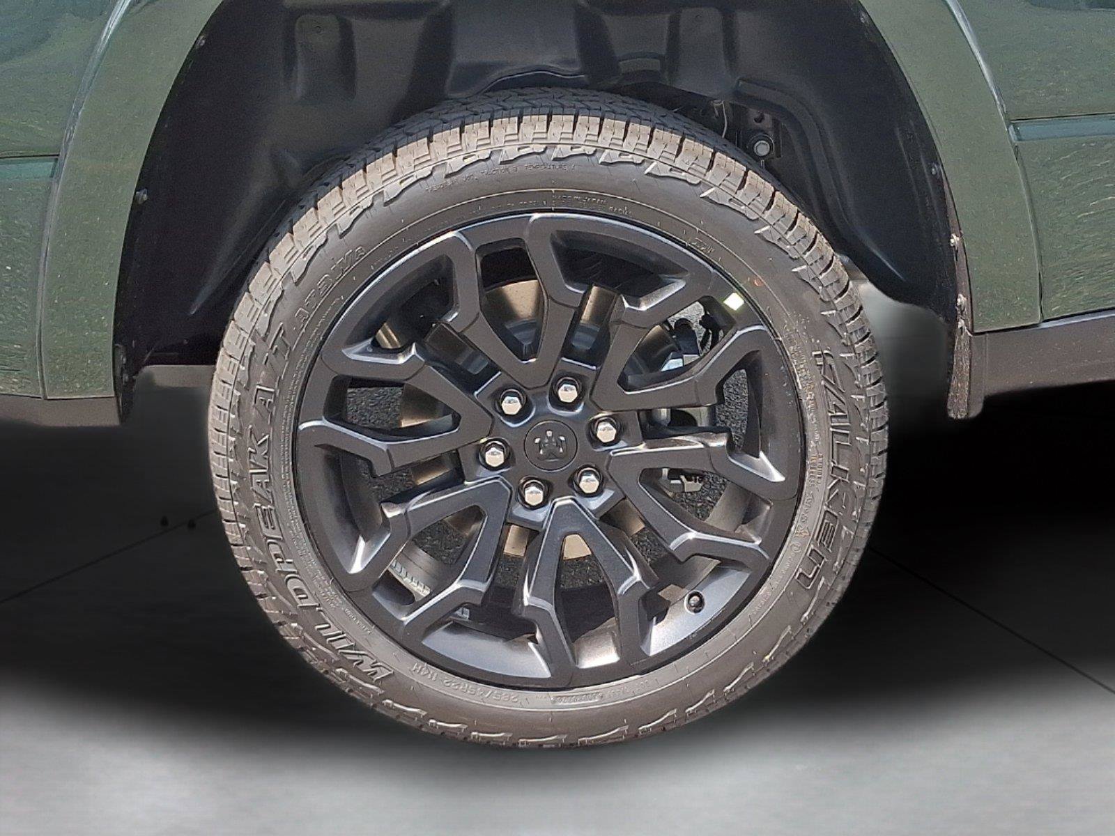 New 2026 RAM 1500 Limited AWD/4WD image 18