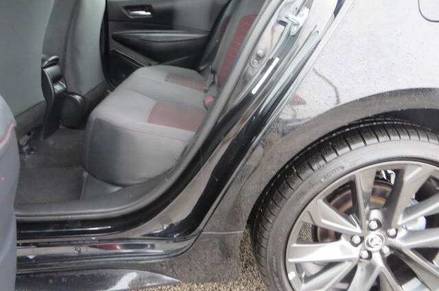 Used 2025 Toyota Corolla SE w/ Convenience Package FWD image 13