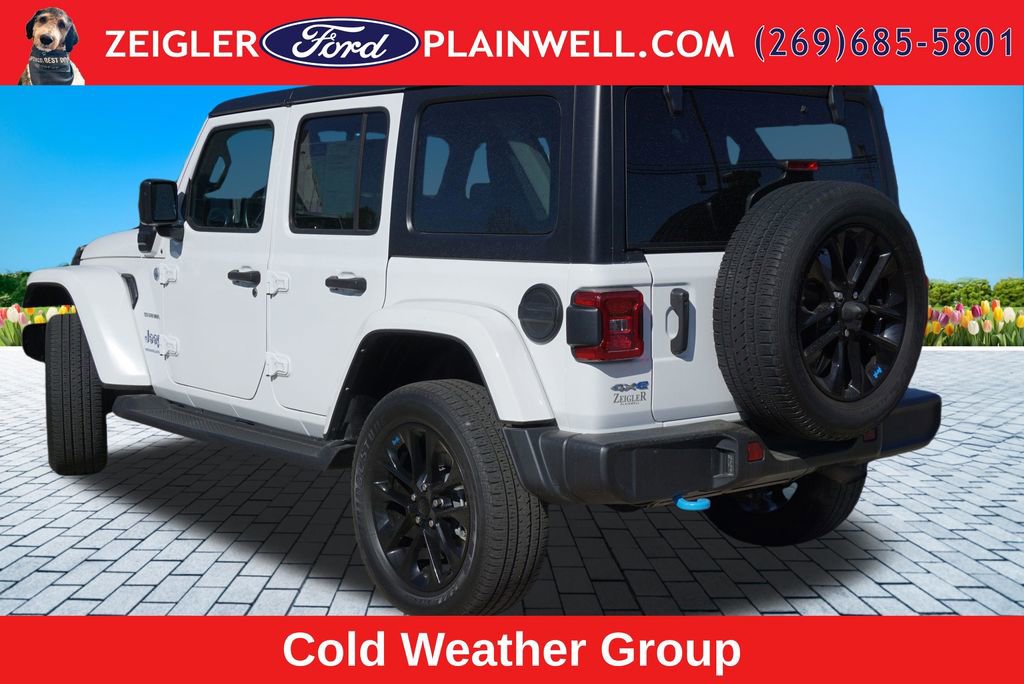 Used 2023 Jeep Wrangler Unlimited Sahara w/ Cold Weather Group AWD/4WD image 3