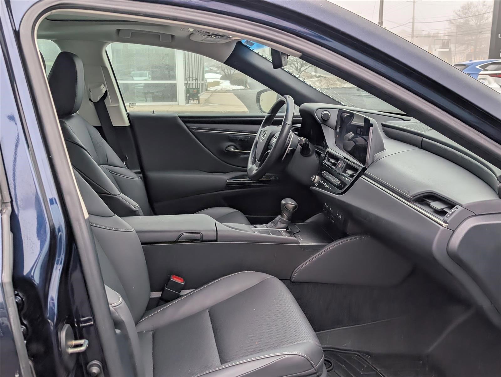 Used 2022 Lexus ES 350 350 FWD w/ Premium Package image 11